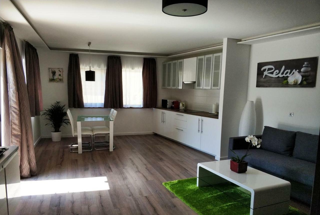 Terrasun Apartments บาลาตอนซาร์โซ ภายนอก รูปภาพ